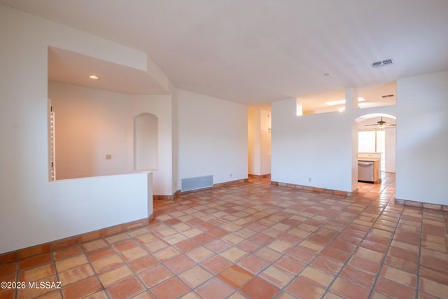 4135 W Coles Wash Lane, Tucson, AZ 85745