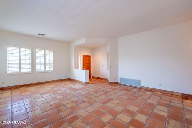 4135 W Coles Wash Lane, Tucson, AZ 85745