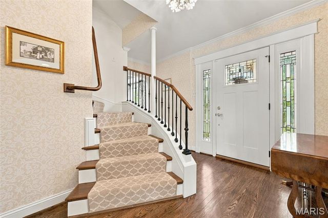 9321 Old Bonhomme Road, Olivette, MO 63132