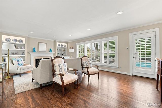 9321 Old Bonhomme Road, Olivette, MO 63132
