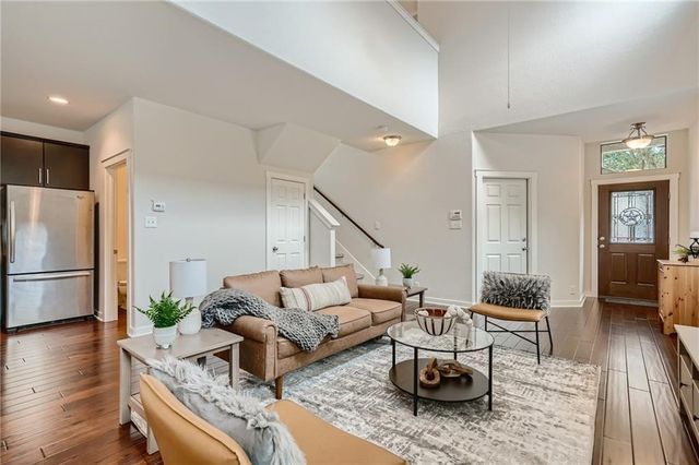 2101 Rivers Edge WAY 19, Austin, TX 78741