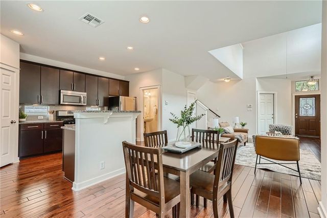 2101 Rivers Edge WAY 19, Austin, TX 78741