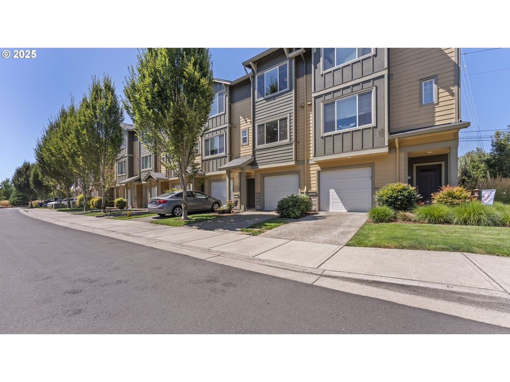 145 Ne 78TH Ave, Hillsboro, OR 97006