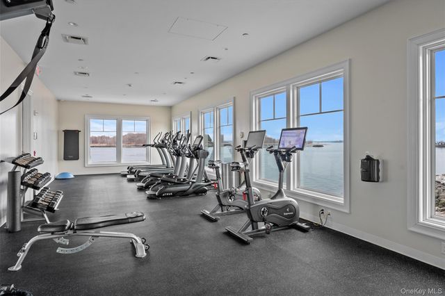 710 Davenport Avenue 8, New Rochelle, NY 10805