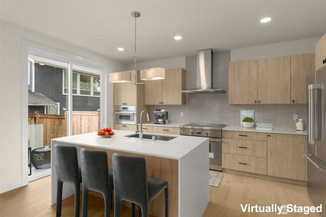 11417 NE 91st Street, Kirkland, WA 98033