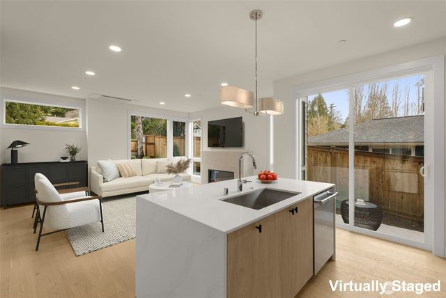 11417 NE 91st Street, Kirkland, WA 98033