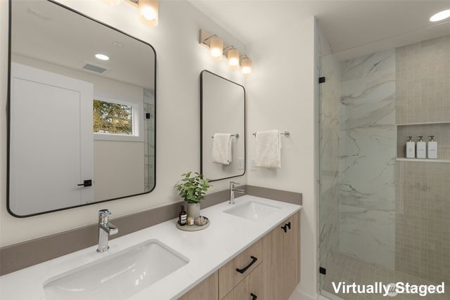 11417 NE 91st Street, Kirkland, WA 98033