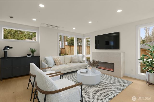 11417 NE 91st Street, Kirkland, WA 98033