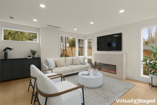 11417 NE 91st Street, Kirkland, WA 98033