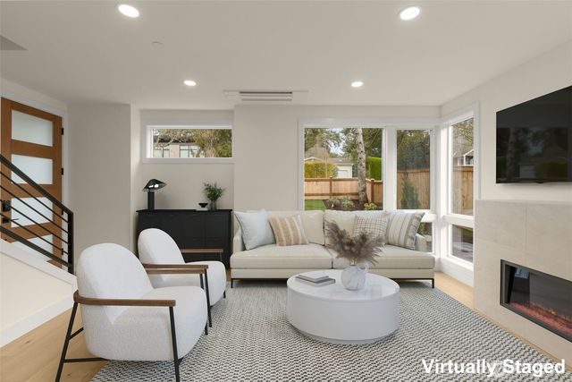 11417 NE 91st Street, Kirkland, WA 98033