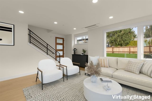 11417 NE 91st Street, Kirkland, WA 98033