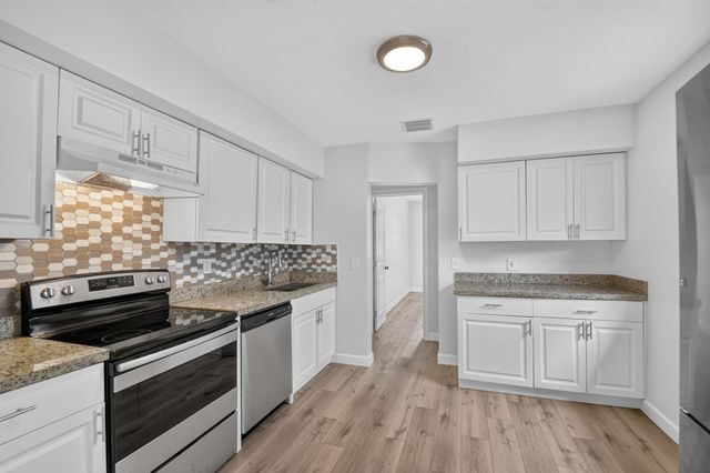 504 N E Street, Lake Worth Beach, FL 33460