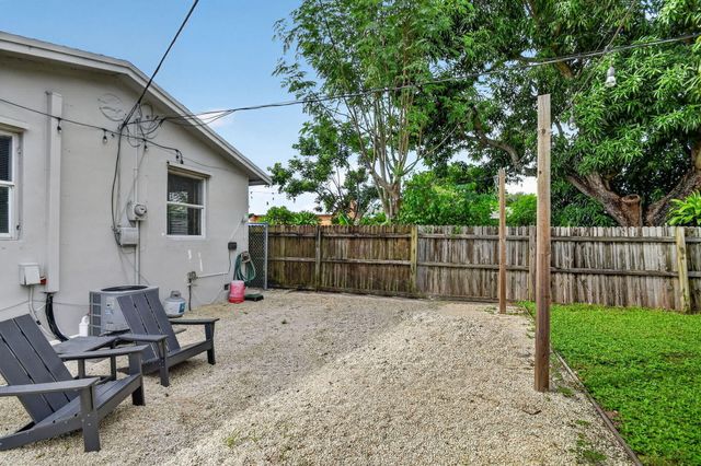 504 N E Street, Lake Worth Beach, FL 33460