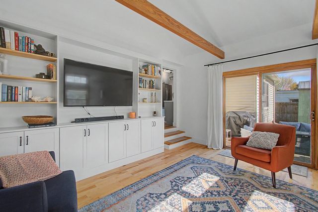 22 Davis Parkway, South Burlington, VT 05403