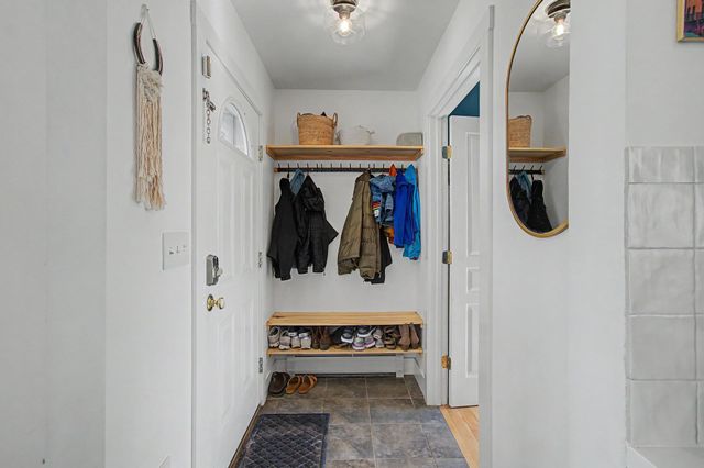 22 Davis Parkway, South Burlington, VT 05403