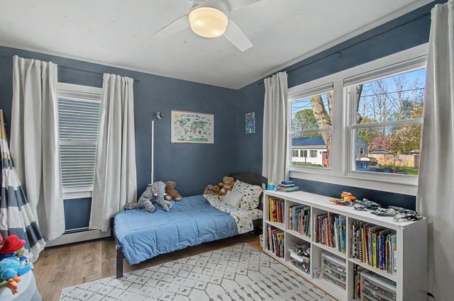 22 Davis Parkway, South Burlington, VT 05403