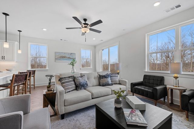 6001 Mill Tree Ct, Nashville, TN 37221