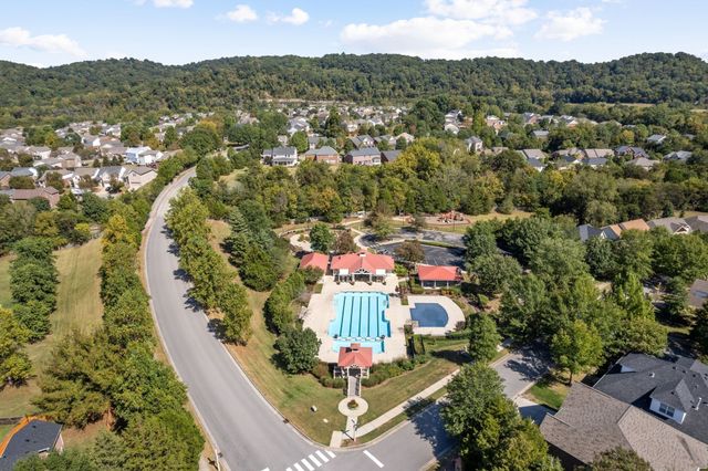 6001 Mill Tree Ct, Nashville, TN 37221