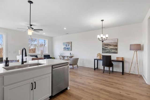 6001 Mill Tree Ct, Nashville, TN 37221