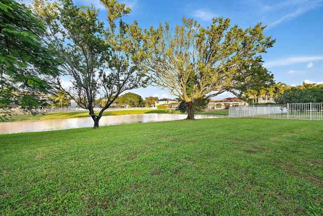 6206 Indian Forest Circle, Lake Worth, FL 33463