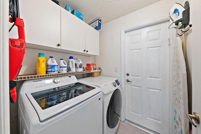 6206 Indian Forest Circle, Lake Worth, FL 33463