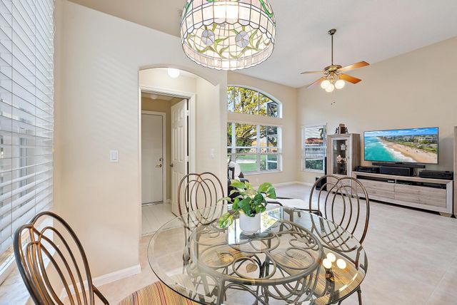 6206 Indian Forest Circle, Lake Worth, FL 33463