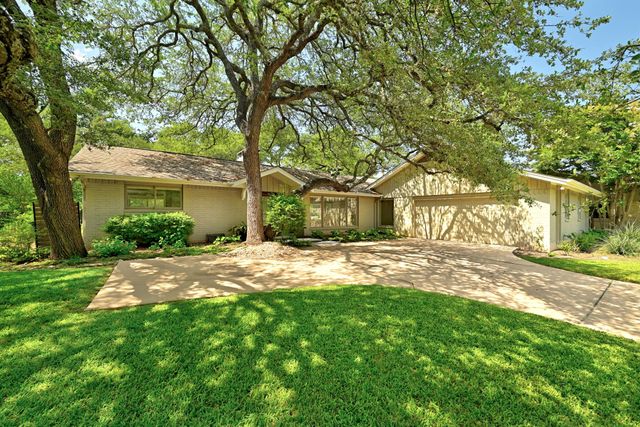 8608 Crest Ridge CIR, Austin, TX 78750