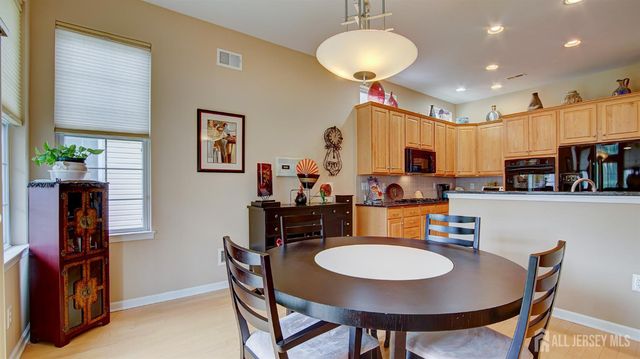 3 Crooked Stick Place, Monroe, NJ 08831
