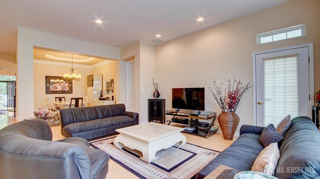 3 Crooked Stick Place, Monroe, NJ 08831