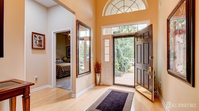 3 Crooked Stick Place, Monroe, NJ 08831