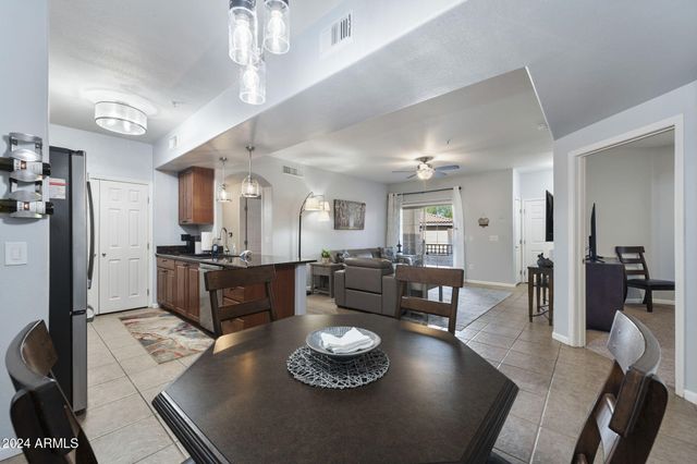 10136 E SOUTHERN Avenue 1067, Mesa, AZ 85209