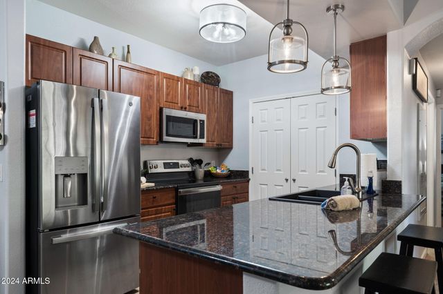 10136 E SOUTHERN Avenue 1067, Mesa, AZ 85209