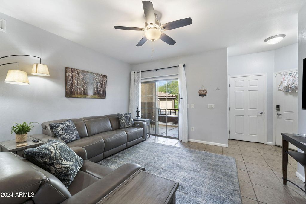 10136 E SOUTHERN Avenue 1067, Mesa, AZ 85209