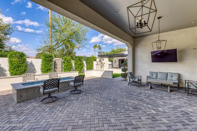 3414 E GABLE Circle, Mesa, AZ 85204