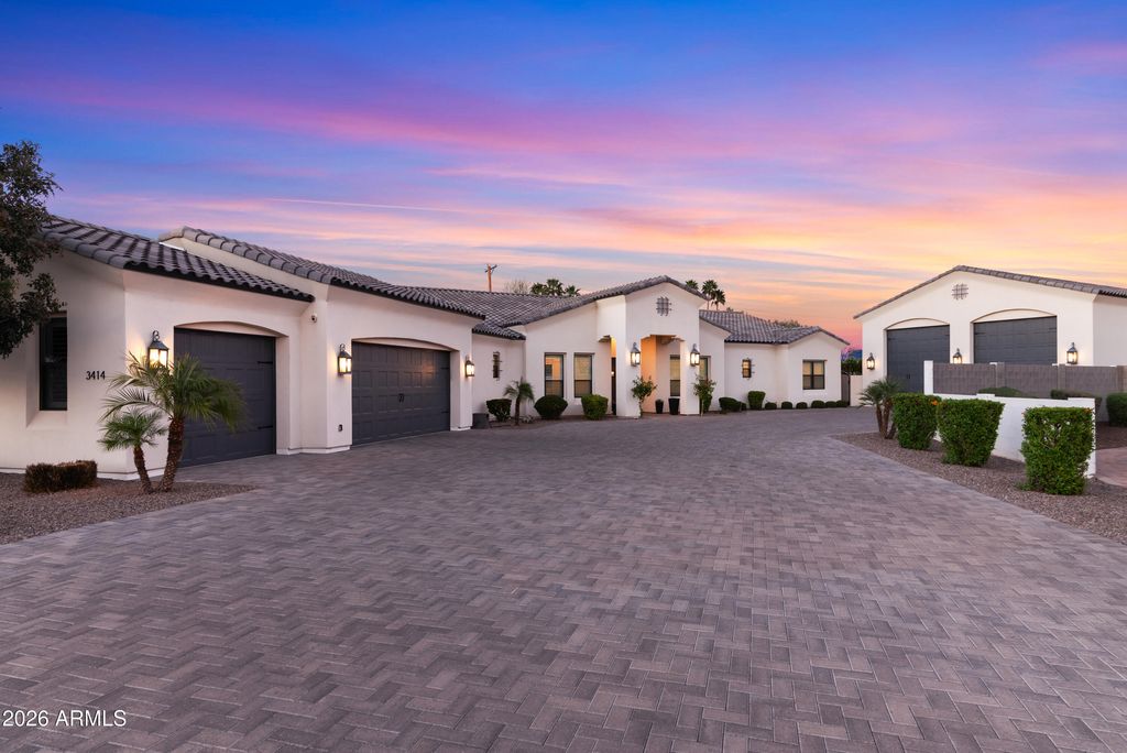 3414 E GABLE Circle, Mesa, AZ 85204