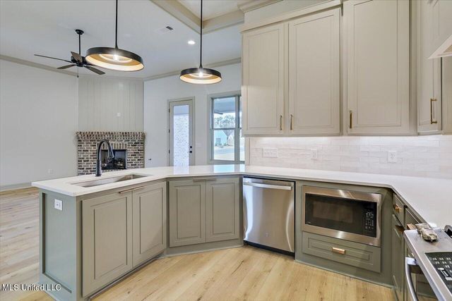 732 Bearing Way, Brandon, MS 39047
