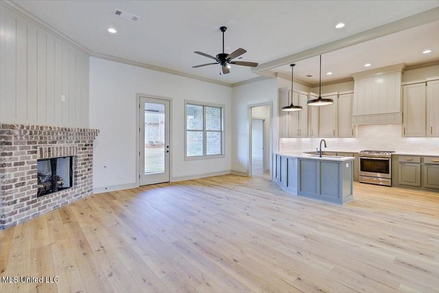 732 Bearing Way, Brandon, MS 39047