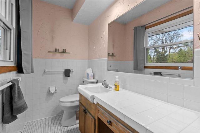 6972 Hickory Drive NE, Fridley, MN 55432