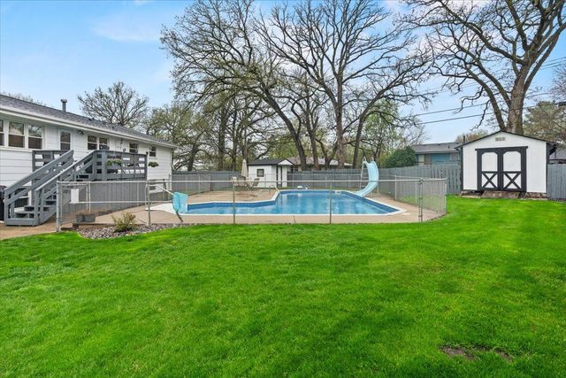 6972 Hickory Drive NE, Fridley, MN 55432