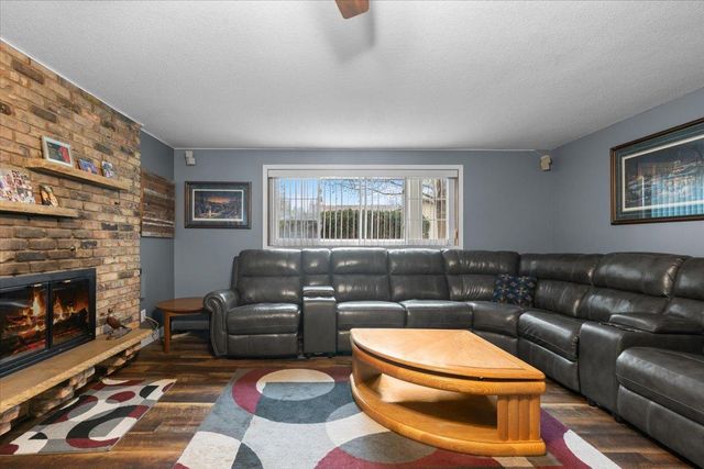 6972 Hickory Drive NE, Fridley, MN 55432