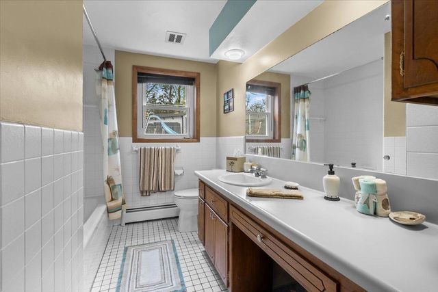 6972 Hickory Drive NE, Fridley, MN 55432
