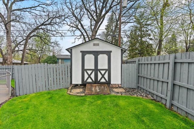 6972 Hickory Drive NE, Fridley, MN 55432