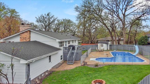 6972 Hickory Drive NE, Fridley, MN 55432