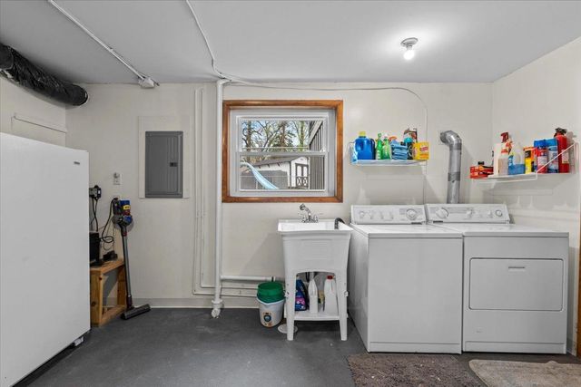 6972 Hickory Drive NE, Fridley, MN 55432