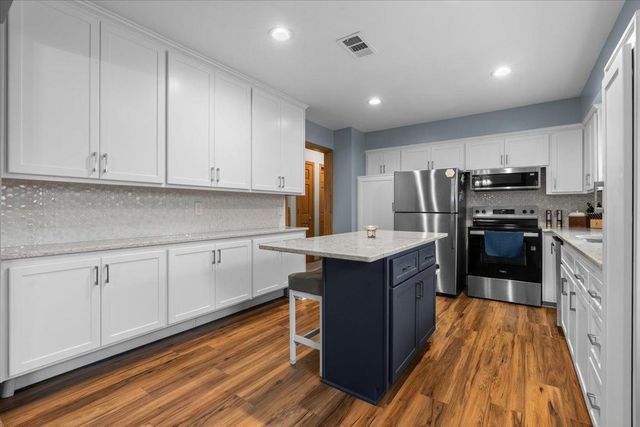 6972 Hickory Drive NE, Fridley, MN 55432
