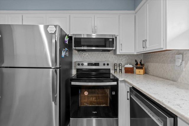 6972 Hickory Drive NE, Fridley, MN 55432