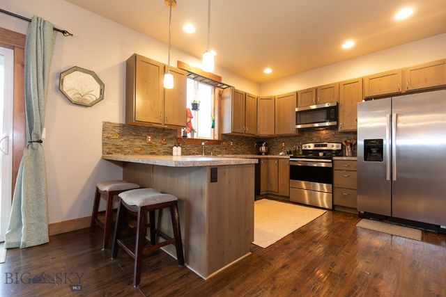 1005 Las Campanas, Belgrade, MT 59714