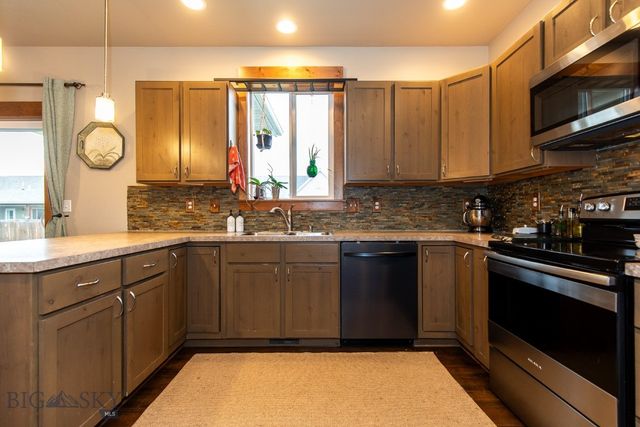 1005 Las Campanas, Belgrade, MT 59714