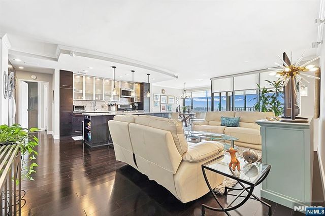 5 Horizon Road #2509, Fort Lee, NJ 07024