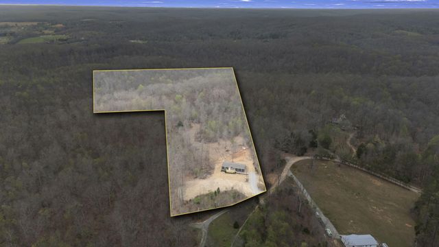 10948 Kyle Road, Bon Aqua, TN 37025